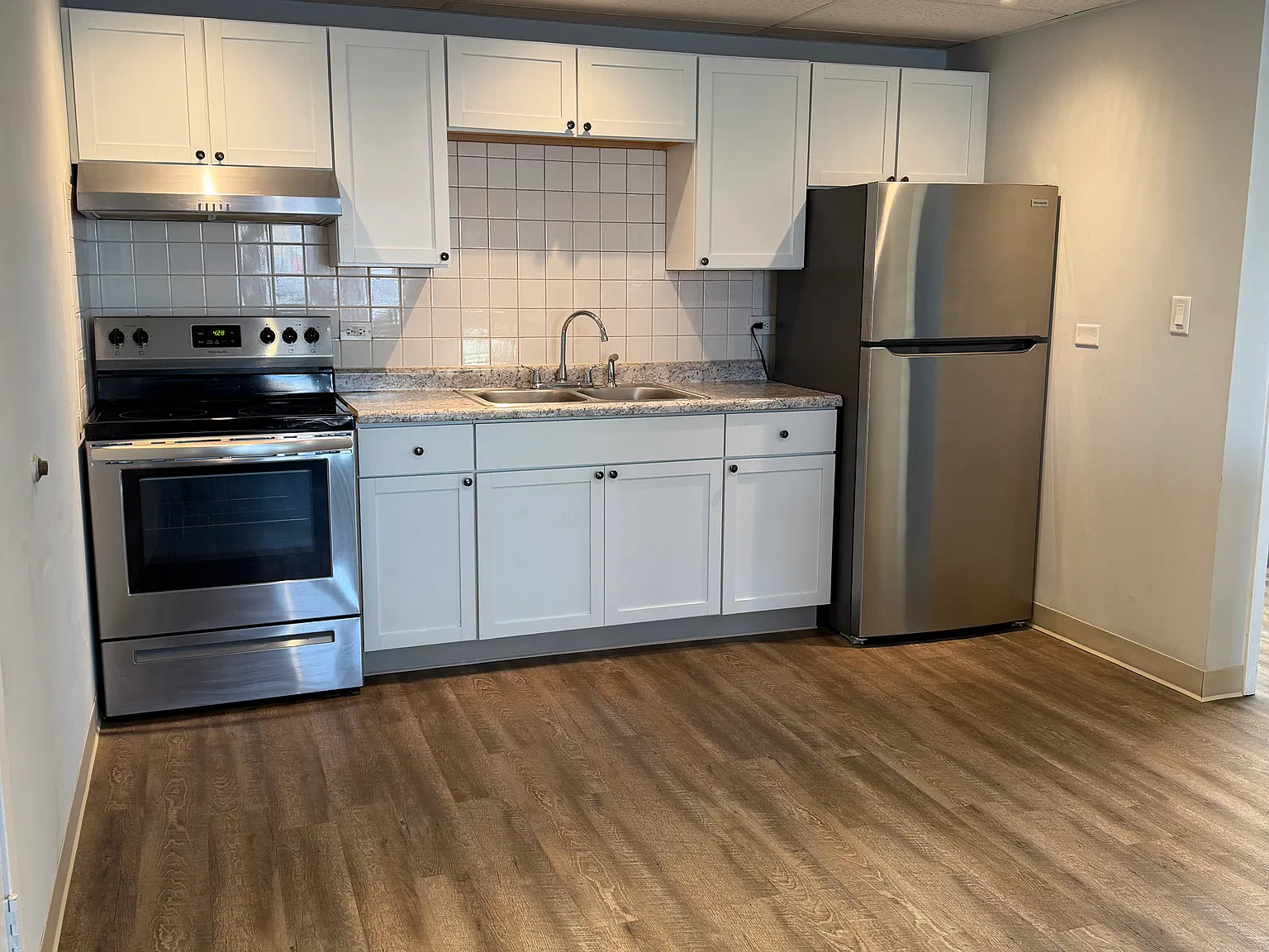1 bed, 700 sqft, $1,450 — Photo 4
