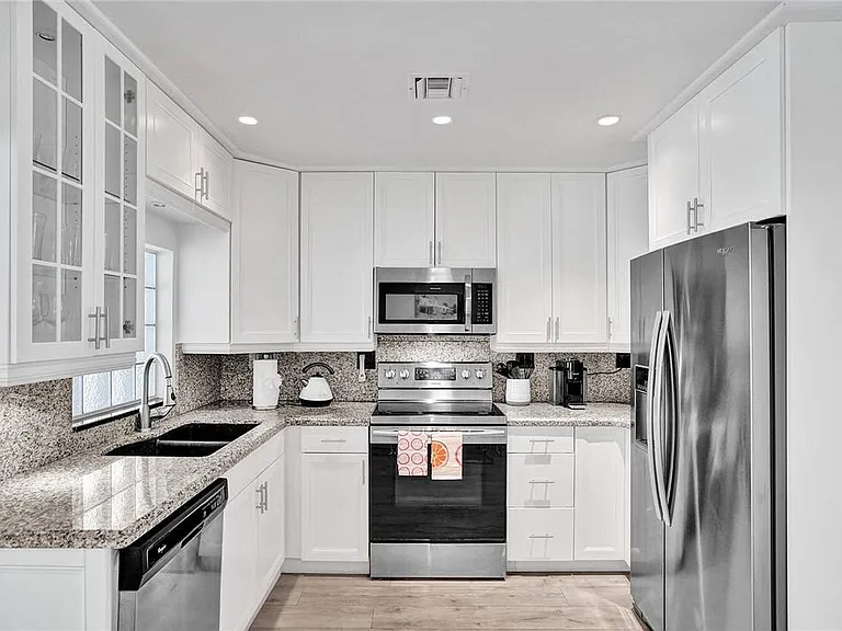 5120 NE 17th Ave — Photo 16
