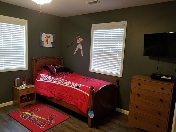2nd bedroom
