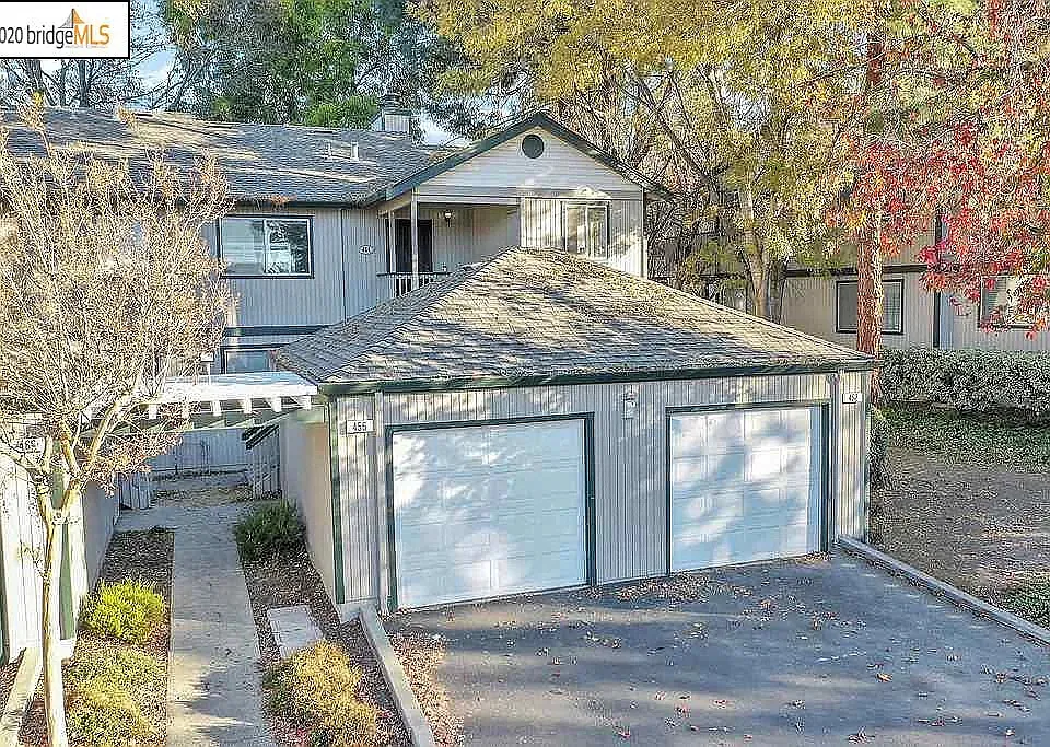 456 Lancaster Ln