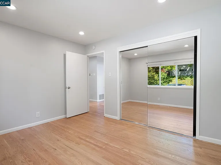 1021 Windsor Dr — Photo 21