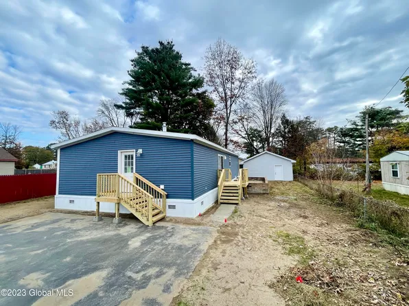 68 Wisconsin Avenue, Queensbury, NY 12804