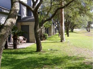 210 Oak St UNIT 102, Rockport, TX 78382