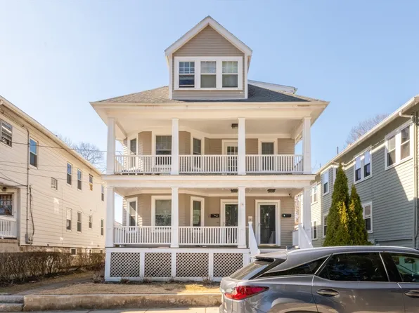 21-23 Pheasant St Unit 1, West Roxbury, MA 02132