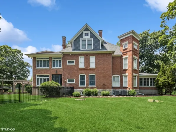 31W141 Army Trail Rd, Wayne, IL 60184