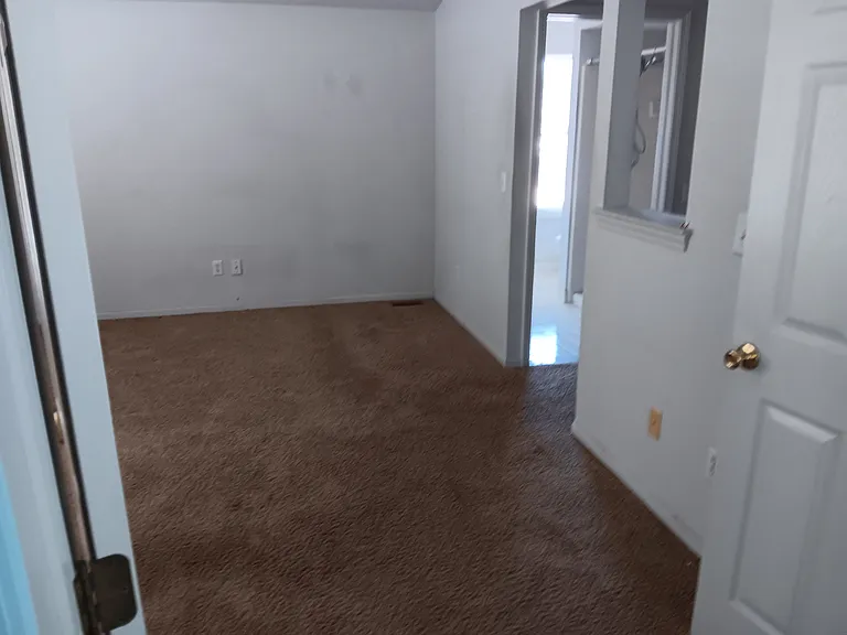 3354 Turnberry Ln — Photo 10