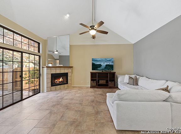 5th image of 14204 Burlwood