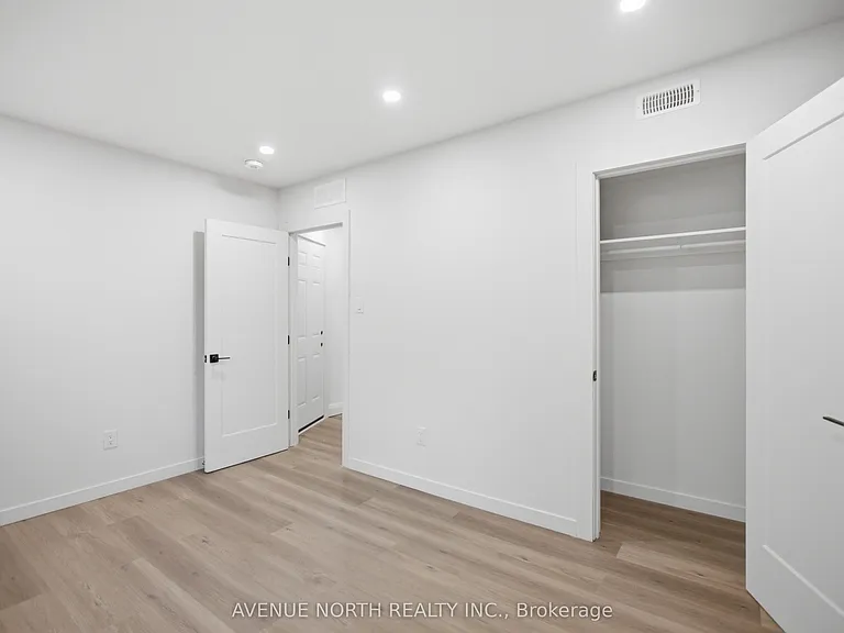 180 Clarence St #1 — Photo 12