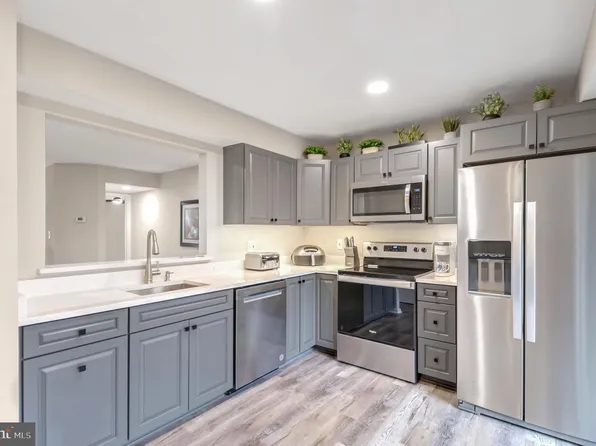 2106 Chesapeake Harbour Dr APT T1, Annapolis, MD 21403