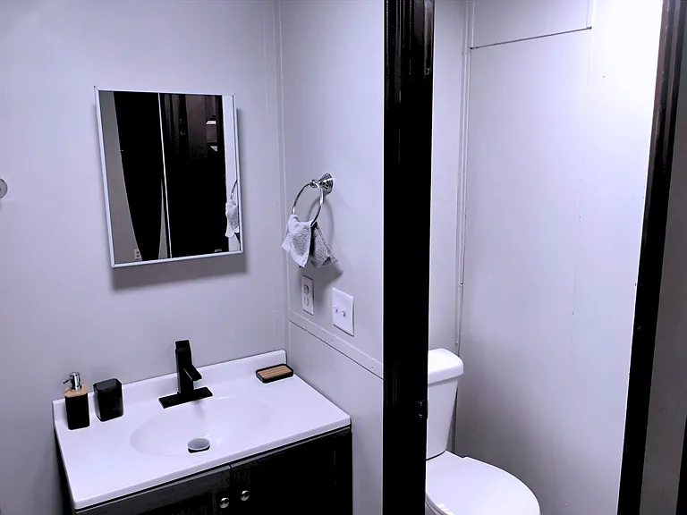 1100 W Locust St #32 — Photo 10