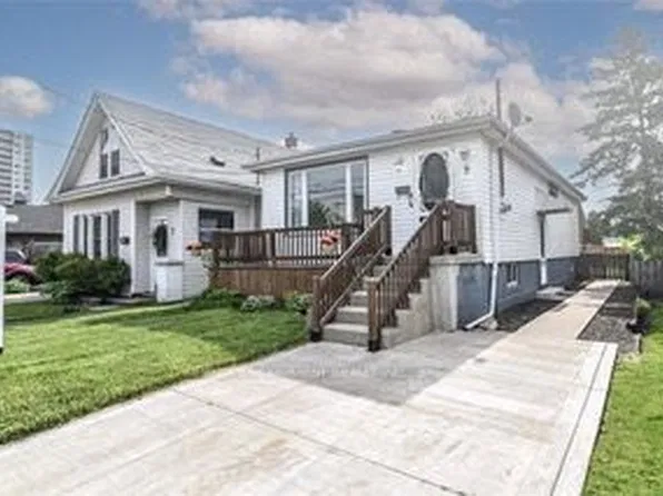 9 E 33rd St, Hamilton, ON L8V 3S9