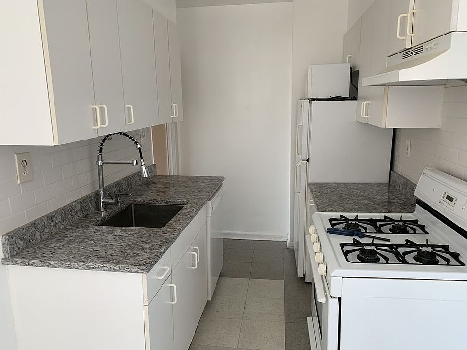 1st image of 18225 Wexford Ter APT 402