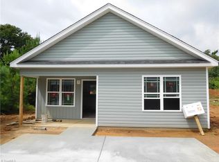 1011 Thomason St, Lexington, NC 27292