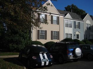 2987 Braxton Wood Ct, Fairfax, VA 22031