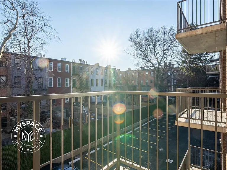 650 Madison St #4A — Photo 10