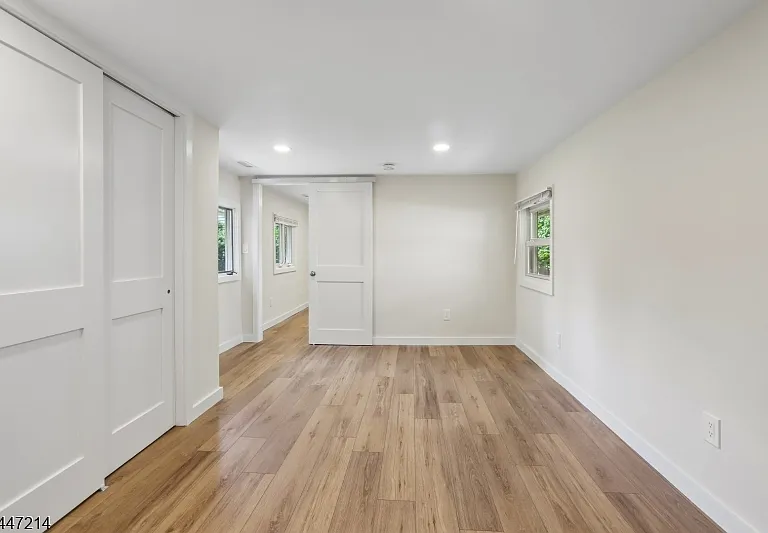 25 Alma Ave — Photo 6