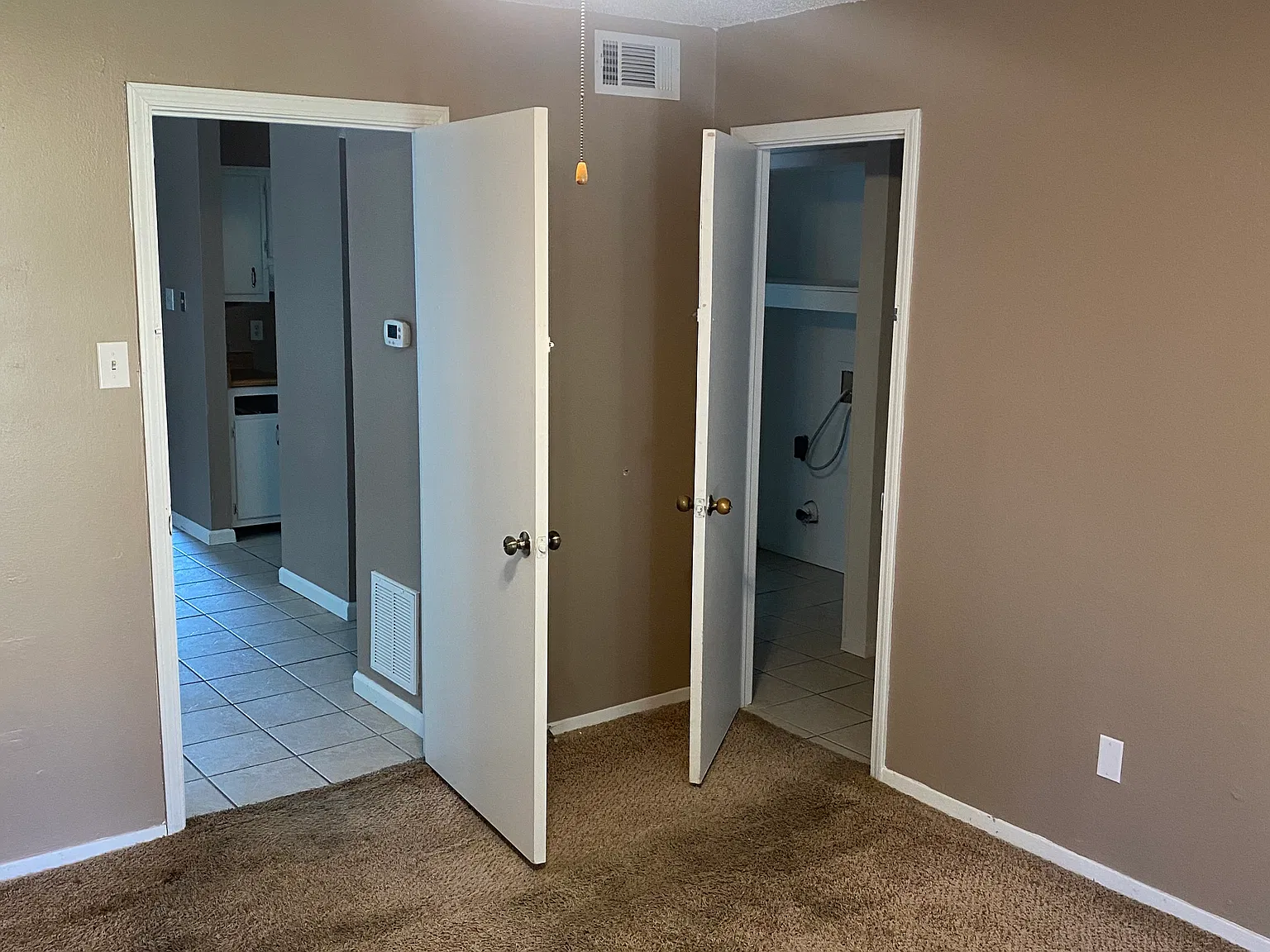 3 bed, 1500 sqft, $1,300 — Photo 3