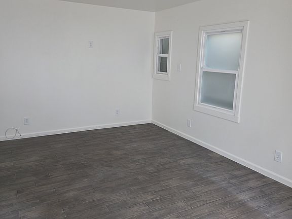 4th image of 717 S Osage Ave