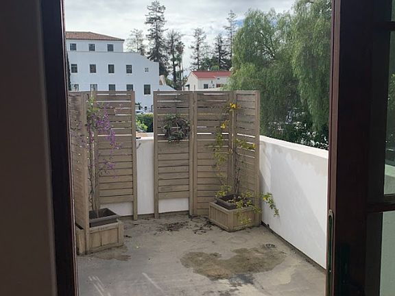 5th image of 1115 Garden St #B
