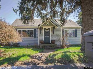 530 W Locust St, Stayton, OR 97383