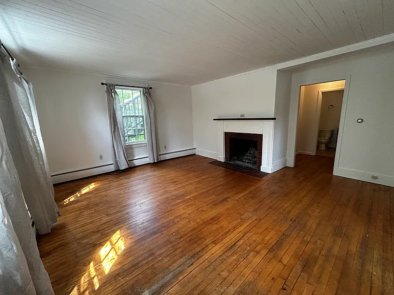 9 South St #B — Photo 5