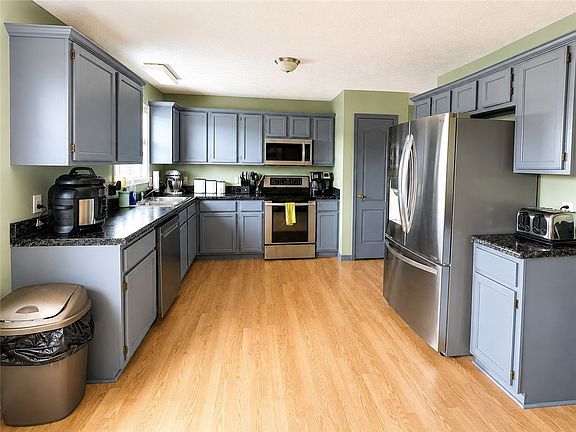2nd image of 1312 Hank Blvd