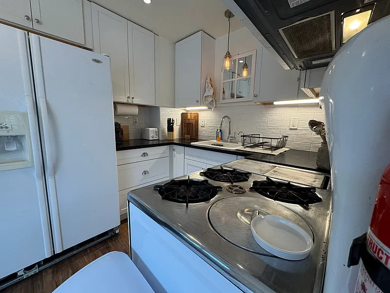 1910 Malano Ct — Photo 9