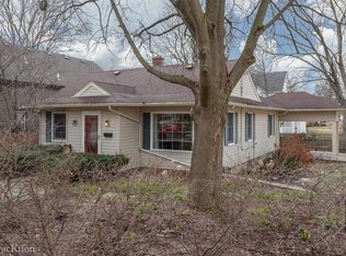 5630 Hillcrest Rd, Downers Grove, IL 60516