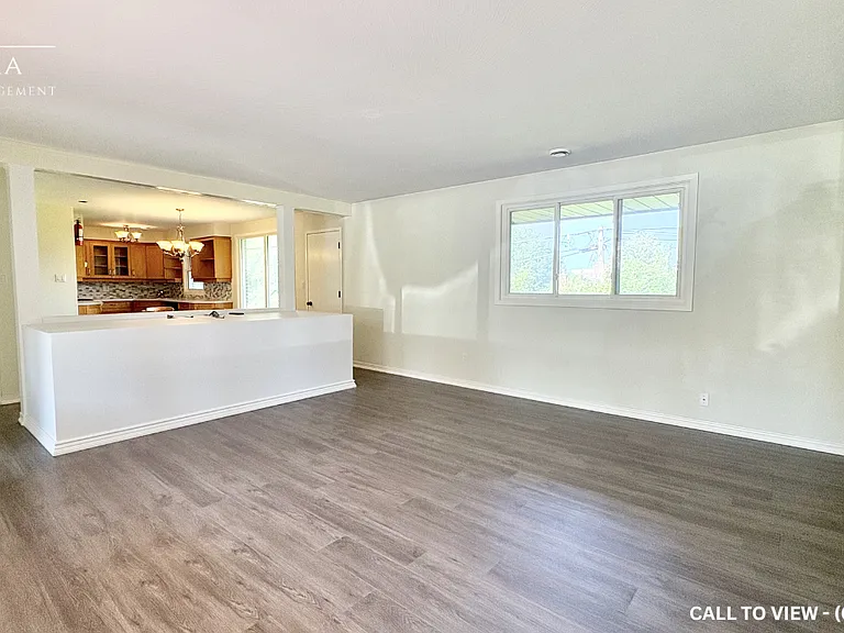 253 Fairlawn Ct #1 — Photo 1
