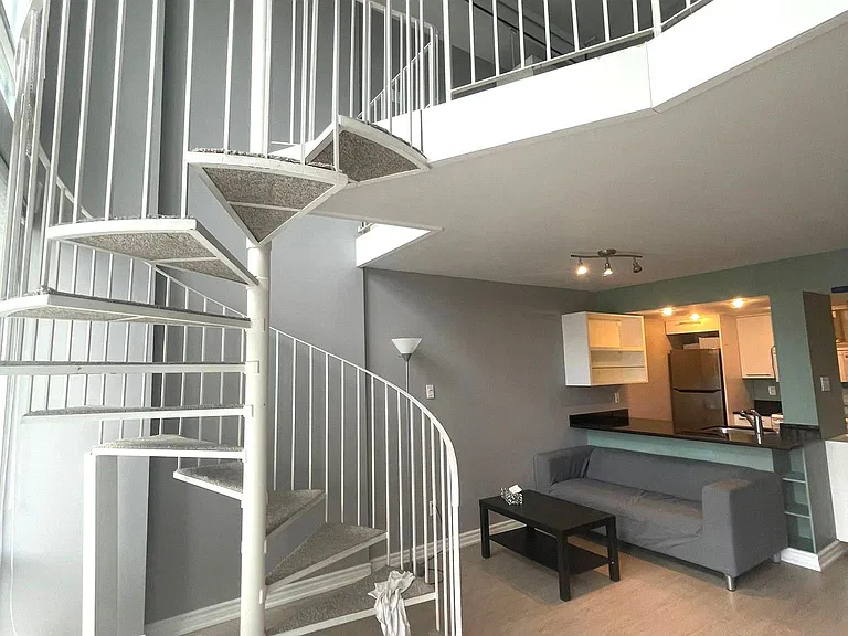 25 Maitland St #1502 — Photo 6