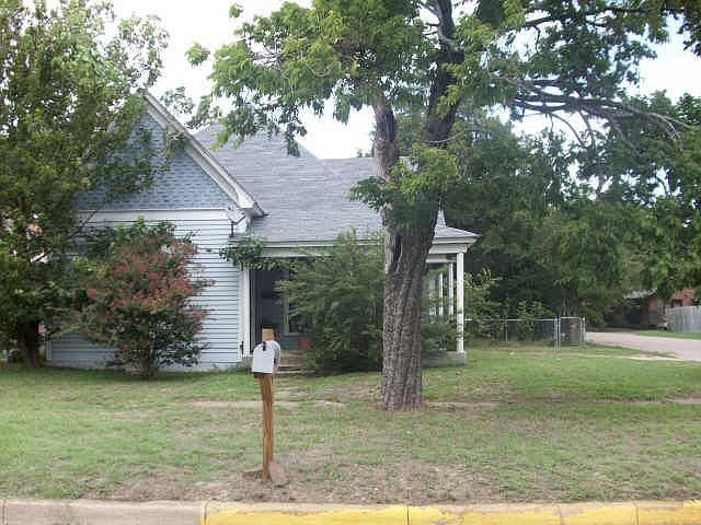 2nd image of 1302 N Robinson St