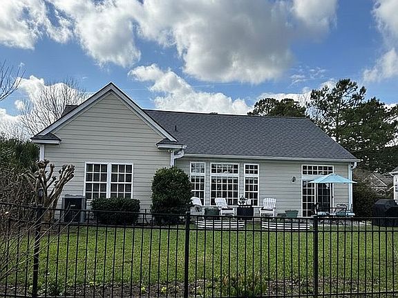 4th image of 14 S Point Ct