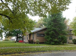 809 N Wisconsin St, Mitchell, SD 57301