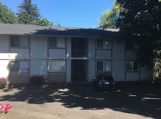 38515 Park St APT A, Sandy, OR 97055