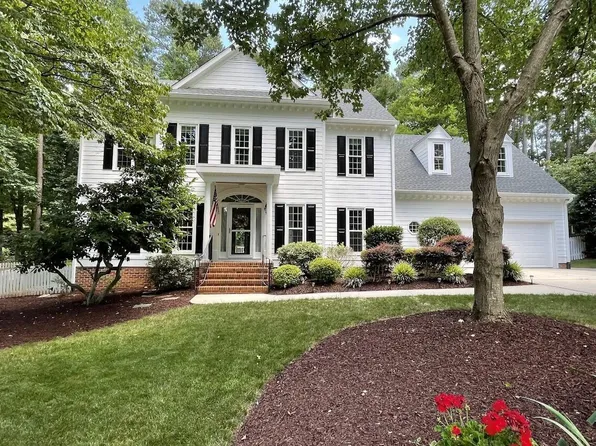 208 Kettlebridge Dr, Cary, NC 27511