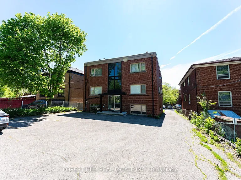 8 Victoria St #4 — Photo 19