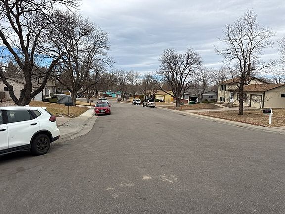 5th image of 3101 S Joplin Ct