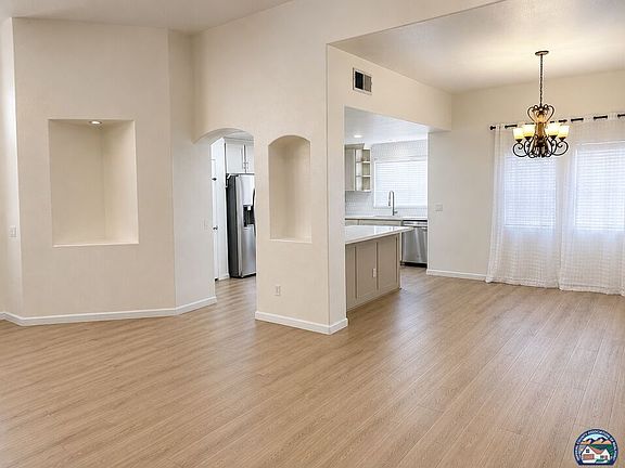 4th image of 1245 Rancho Frontera Ave