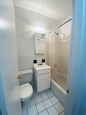 Rented by Bond New York | media 5