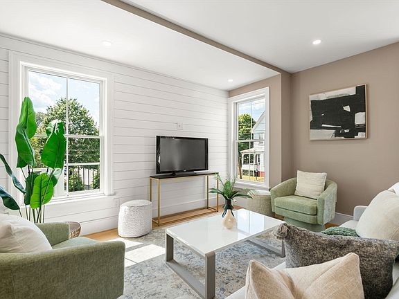 4th image of 71 Whites Ave #71