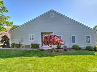 7 Birmingham Ln, Monroe Township, NJ