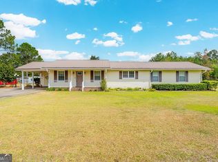 126 Spruce Dr, Alma, GA 31510