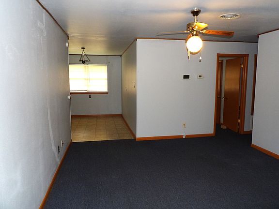 3rd image of 4311 NW Hoover Ave