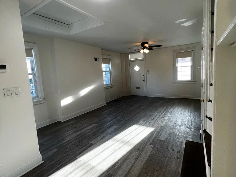 4467 Fleming St — Photo 25