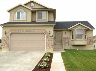 1853 N 2530 W, Clinton, UT 84015