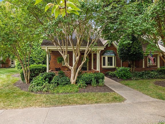 2nd image of 3134 Lake Village Dr #41