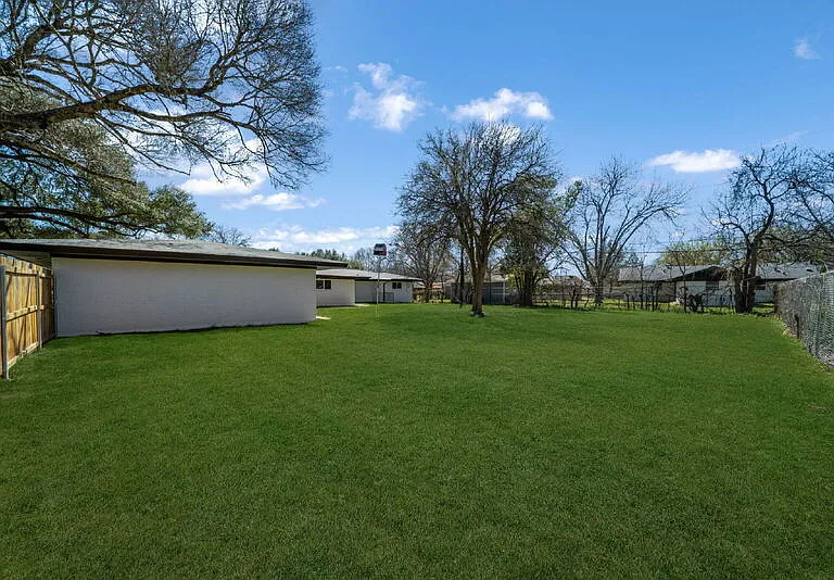 192 Oriole Dr — Photo 28