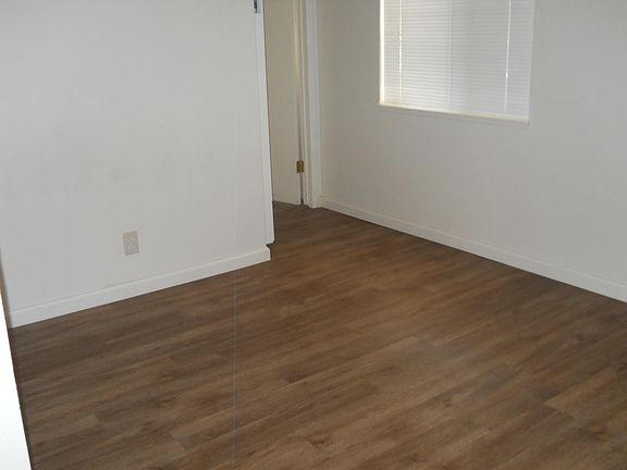 3rd image of 485 Finley St #5
