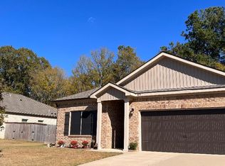 495 Beau Tisdale Dr, Oakland, TN 38060