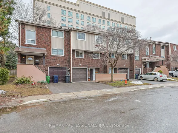 24 Permfield Path, Toronto, ON M9C 4Y5